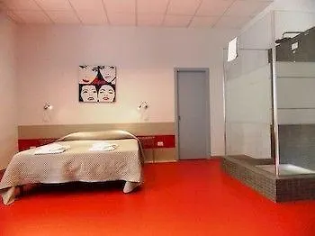 那不勒斯 D方旅馆酒店 0*,