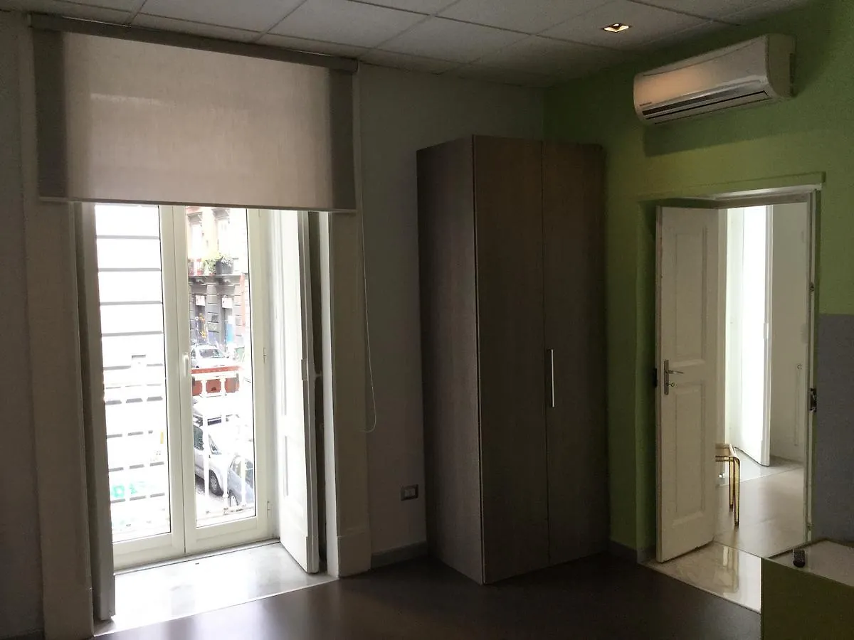 那不勒斯 D方旅馆酒店 0*,